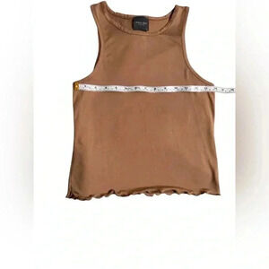 Olivia Rae med brown Tank Top